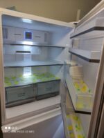 فضای داخلی یخچال دوو مدل D4BF-0028GW