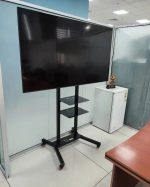 پایه نمایشگاهی تلویزیون-min